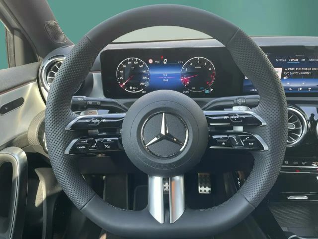 Mercedes-Benz A 200 AMG Line Hatchback