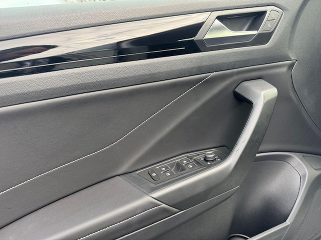 Volkswagen T-Roc 1.0 TSI R-Line