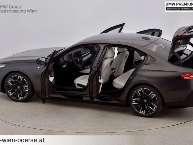 BMW i5 M60 Sedan xDrive
