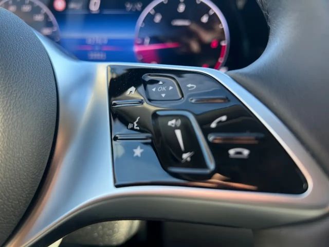 Mercedes-Benz V 220 Style