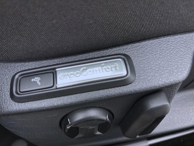 Volkswagen Passat 2.0 TDI Business DSG Variant