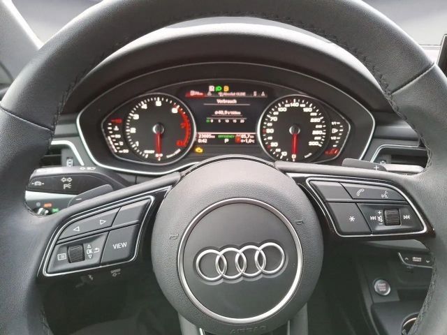Audi A4 40 TFSI Business S-Tronic