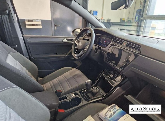 Volkswagen Touran 1.5 TSI DSG Highline R-Line