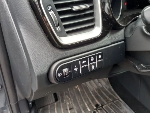 Kia Ceed Hybrid PHEV SportWagon Vision