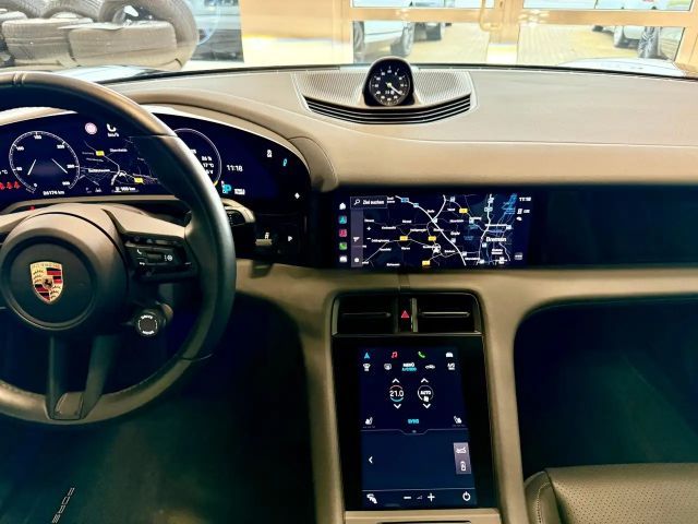 Porsche Taycan Performance Plus