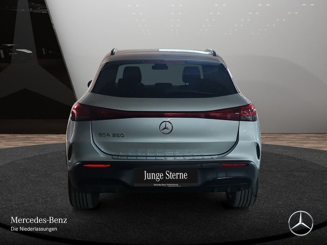 Mercedes-Benz EQA 250