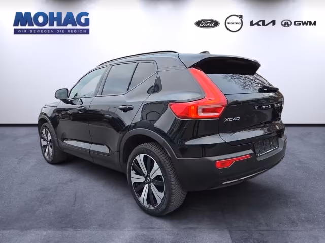 Volvo XC40 Core Recharge