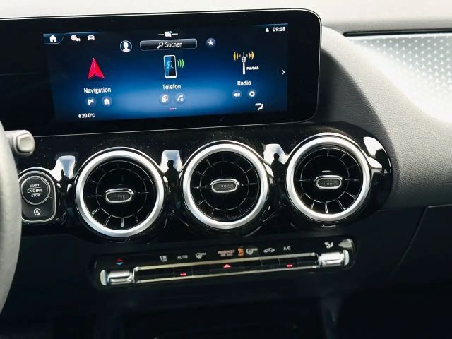 Mercedes-Benz GLA 220 4MATIC GLA 220 d