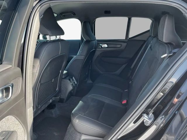 Volvo XC40 Dark Plus