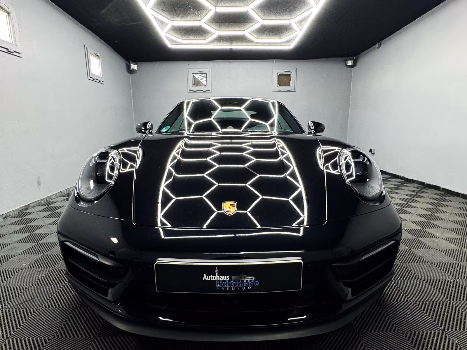 Porsche 911 4 992 Cabriolet Carrera GTS