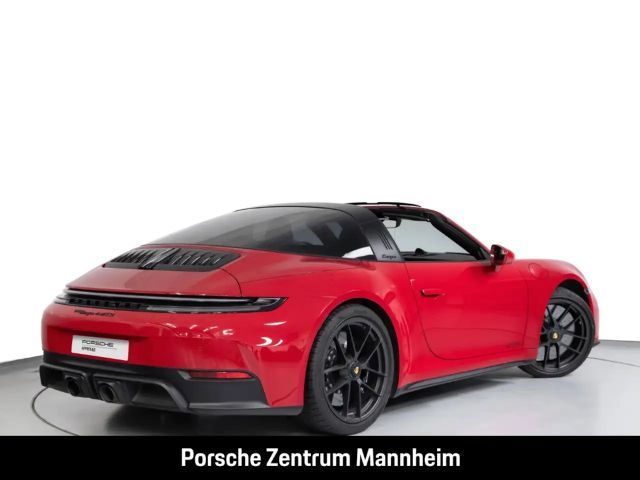 Porsche 992 4 Coupé GTS Targa