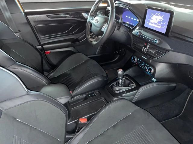 Ford Focus EcoBoost ST Line