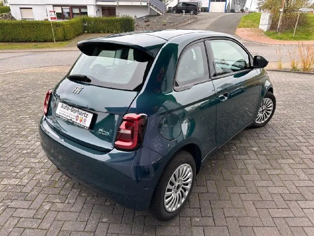 Fiat 500e Komfort Paket / Kamera / Allwetter