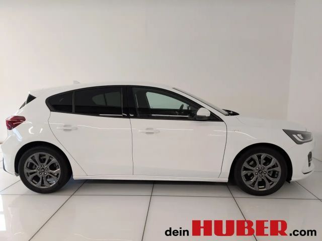 Ford Focus EcoBoost ST Line