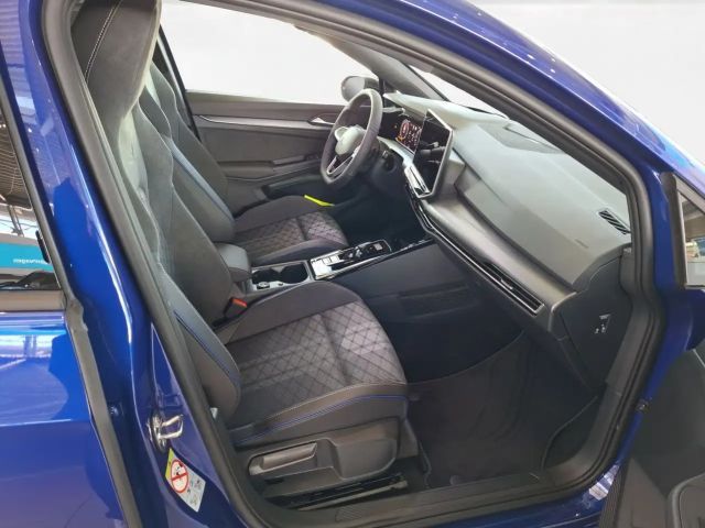 Volkswagen Golf DSG R-Line