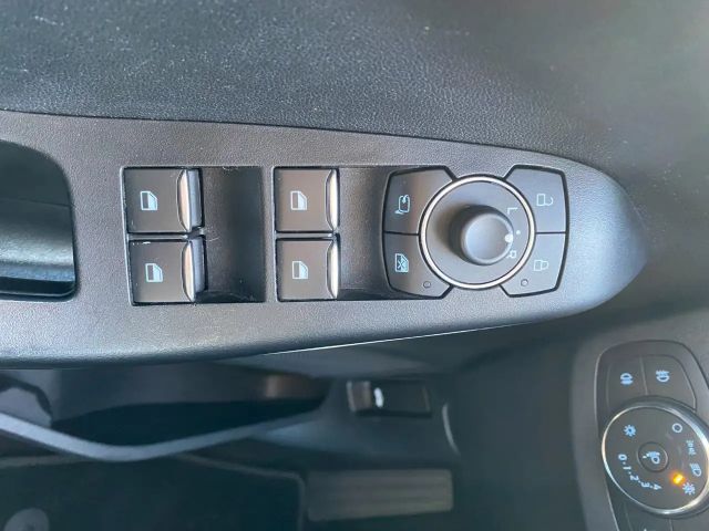 Ford Puma EcoBoost Titanium