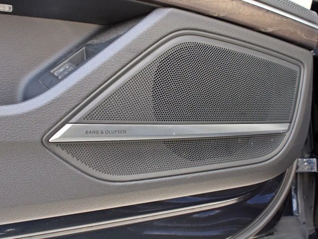 Audi A8 Quattro S-Line