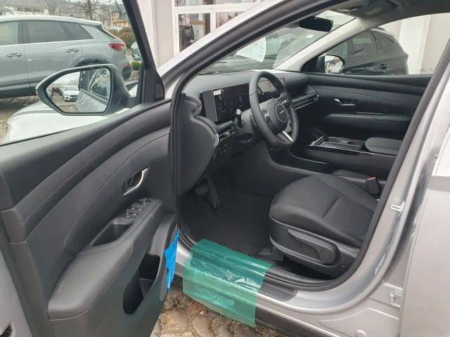 Hyundai Tucson 2WD Hybrid