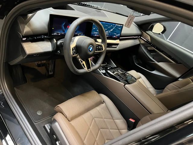 BMW 530 530e M-Sport Touring xDrive