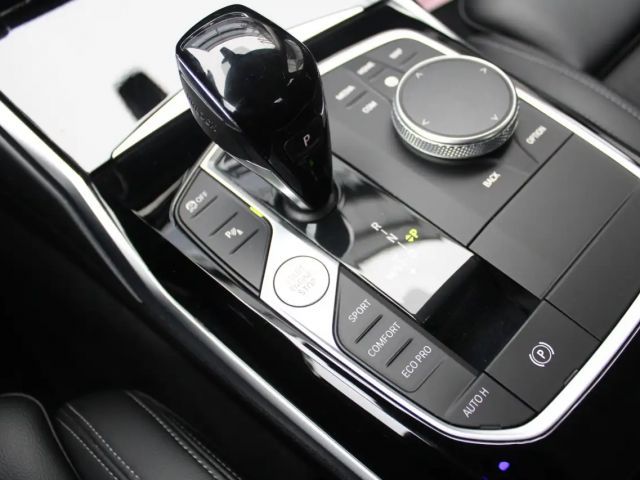 BMW 320 320d Sedan Sport Line