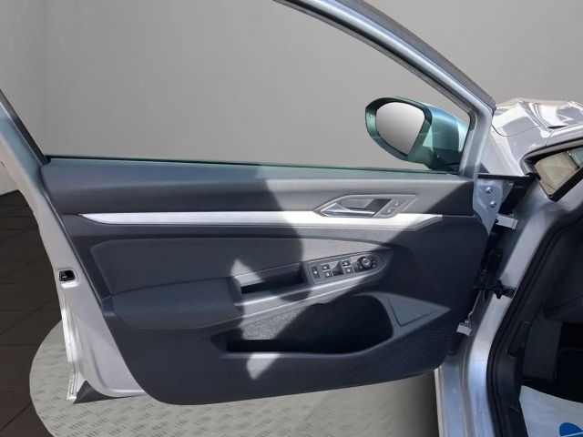 Volkswagen Golf 2.0 TDI DSG Life Variant