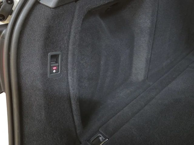 Audi A4 35 TFSI Avant S-Line S-Tronic