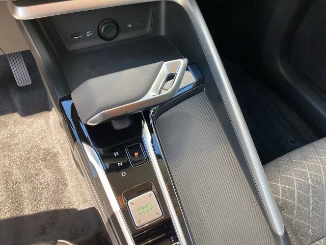 MG ZS Standard range