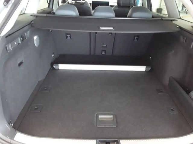 Volkswagen Passat 1.5 eTSI Business DSG Variant