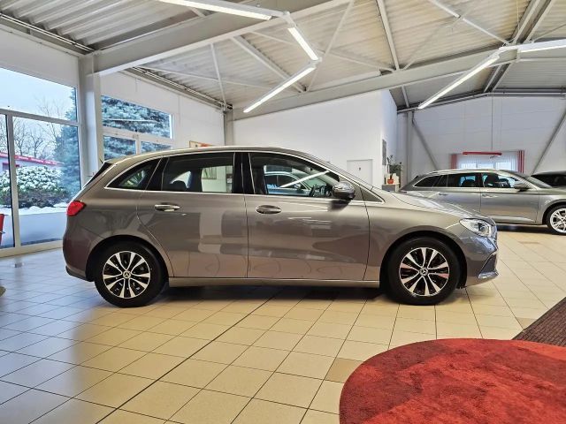 Mercedes-Benz B 180 Progressive