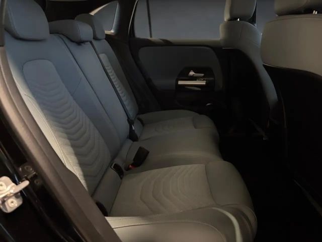 Mercedes-Benz GLA 200 Progressive