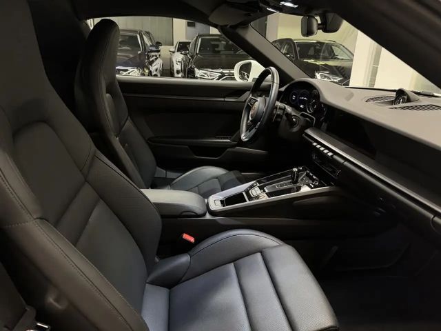 Porsche 911 4 Cabrio Targa