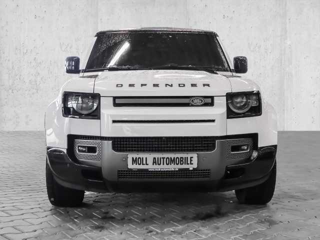 Land Rover Defender 110