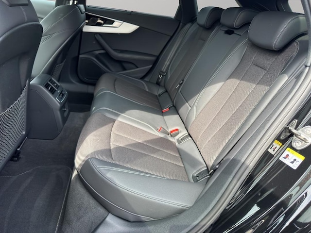 Audi A4 35 TDI Avant S-Line S-Tronic