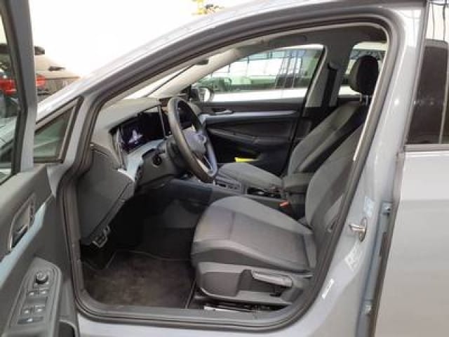 Volkswagen Golf 1.5 eTSI DSG