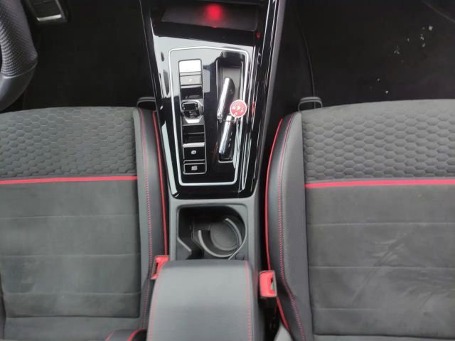 Volkswagen Golf 2.0 TSI DSG GTI