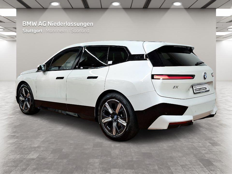 BMW iX xDrive50