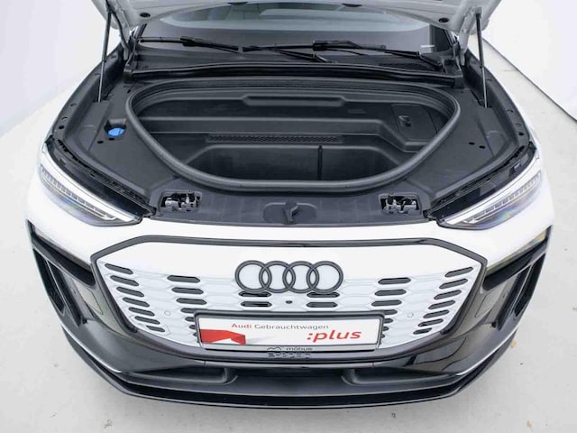 Audi Q6 e-tron SUV e-tron Audi Q6 SUV e-tron