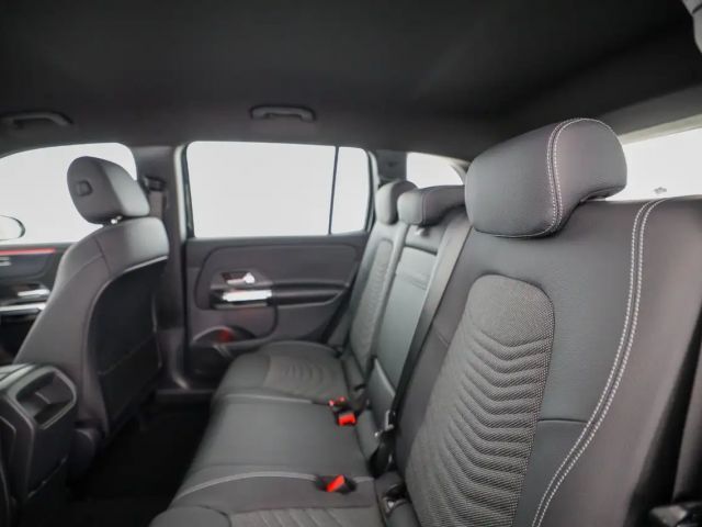 Mercedes-Benz GLB 180 Österreich-Edition AHV mit ESP