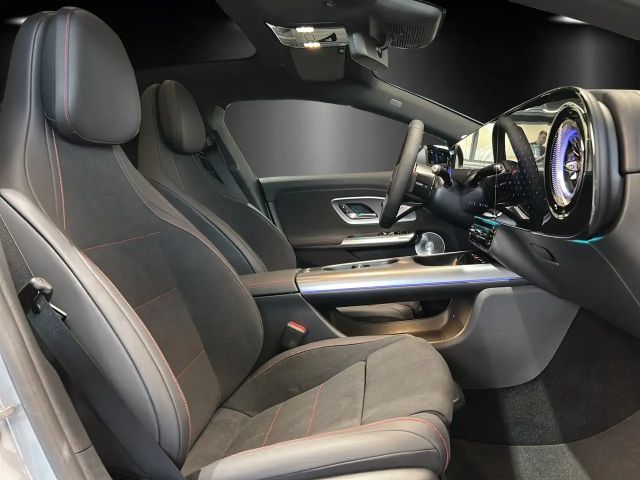 Mercedes-Benz CLA 350 4MATIC AMG Line