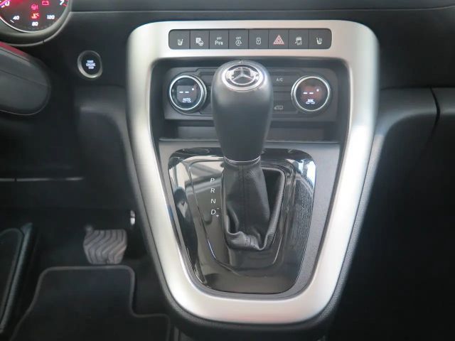 Mercedes-Benz T 180 T 180 Edition LED Kamera Navi Ambienteb. Totwinkel