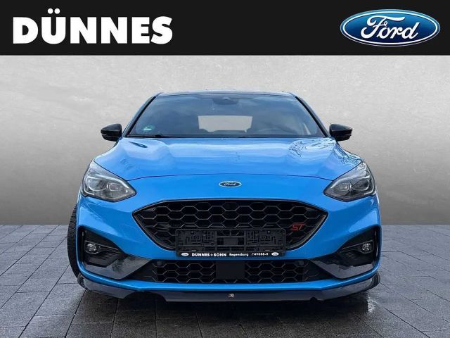 Ford Focus EcoBoost ST Line