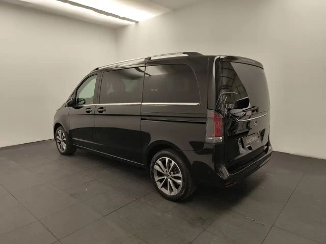 Mercedes-Benz V 220 4MATIC V 220 d