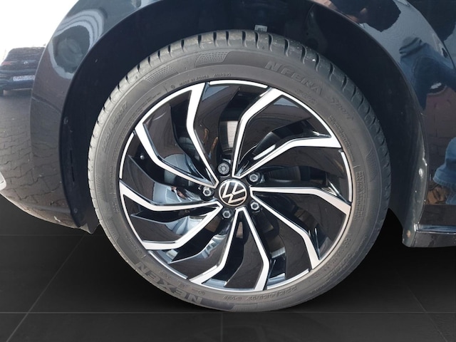 Volkswagen Golf 1.5 eTSI DSG Style