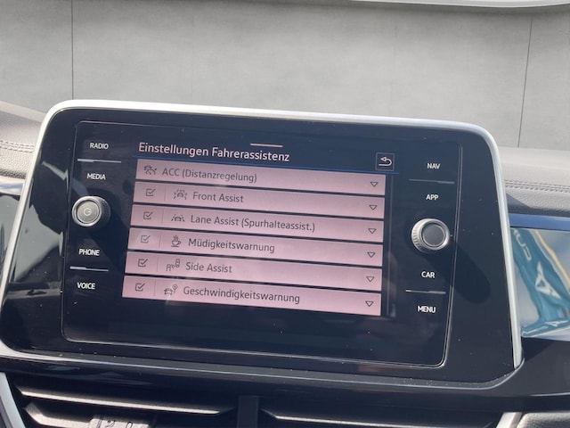 Volkswagen T-Roc 1.5 TSI DSG IQ.Drive R-Line