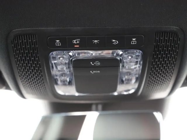 Mercedes-Benz A 250 4MATIC AMG Line