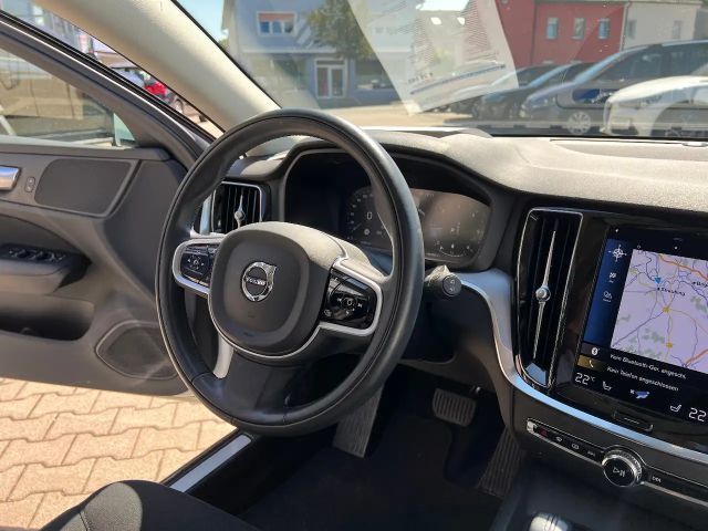 Volvo V60 Momentum