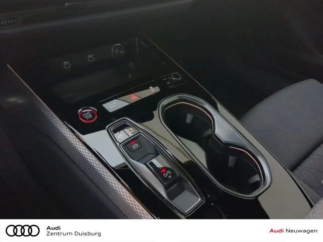 Audi A6 Avant Quattro S-Tronic