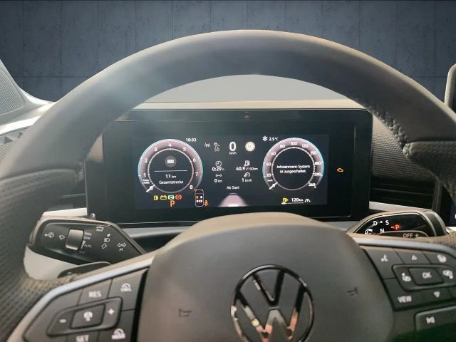 Volkswagen T-Roc 1.5 eTSI DSG R-Line