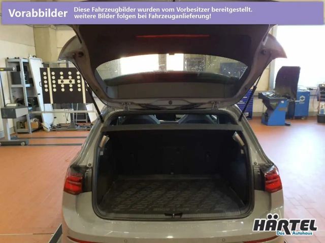 Volkswagen Golf 2.0 TSI DSG R-Line Style