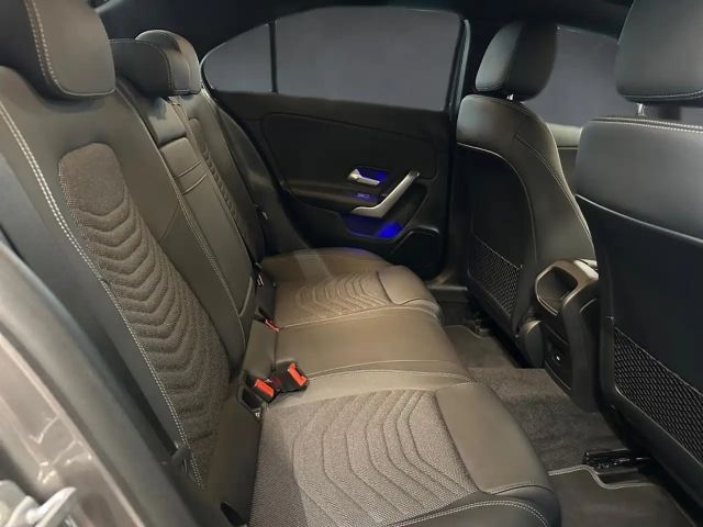 Mercedes-Benz A 200 A 200 d Progressive